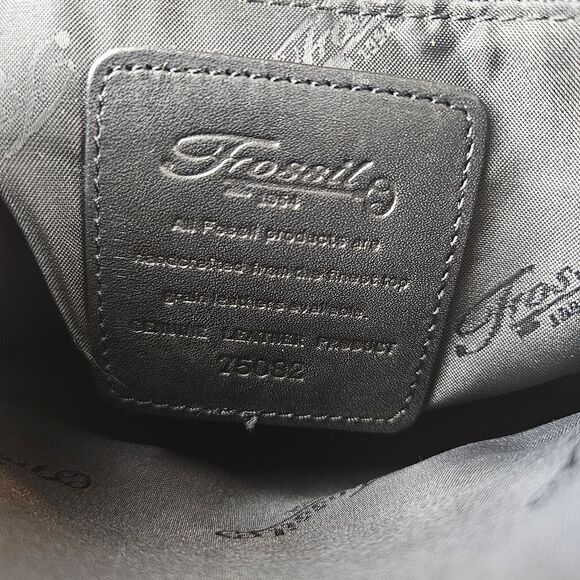 Fossil vintage suede saddle bag, black, croc strap silver hardware - Picture 9 of 9